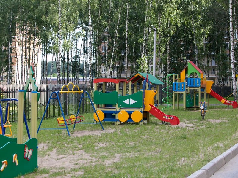 ЖК «Зеленая околица». Детская площадка. Фото от 11.07.2017 г.