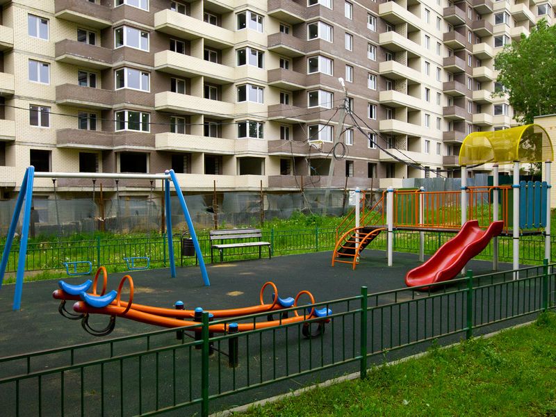 ЖК «Рациональ». Ход строительства. Придомовая детская площадка. Фото от 14.06.2017г.