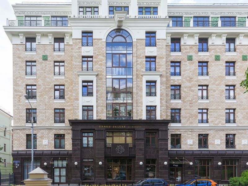 ЖК «ЖИЗНЬ на Плющихе». Ход строительства. Ведётся отделка внутри корпуса. Фото от 17.06.2018 г.