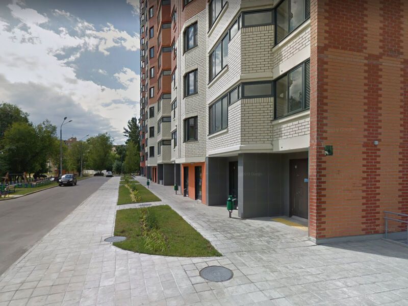Территория у корпуса ЖК.