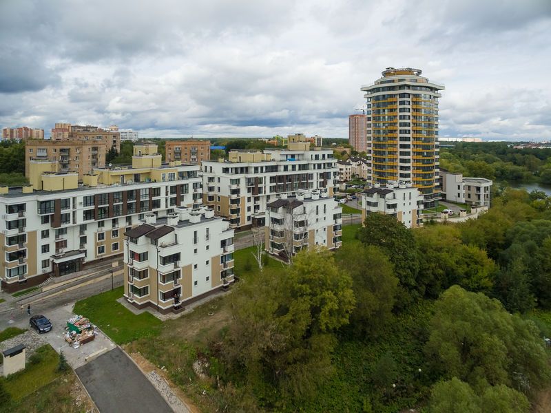 ЖК «Правый берег». Корпуса 1А, 1Б, 1В, 3А, 4А, 4Б. Аэрофотосъемка. Фото от 04.09.2016 г.