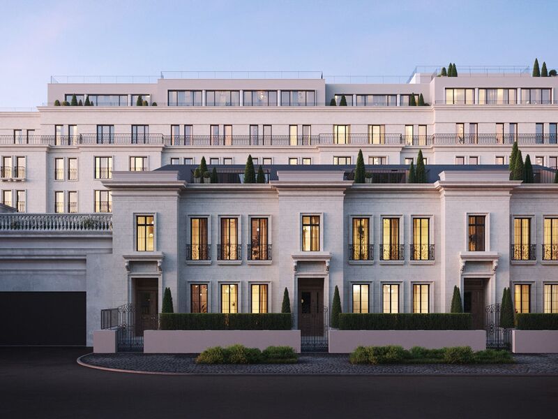 Клубный дом состоит из 3 секций.